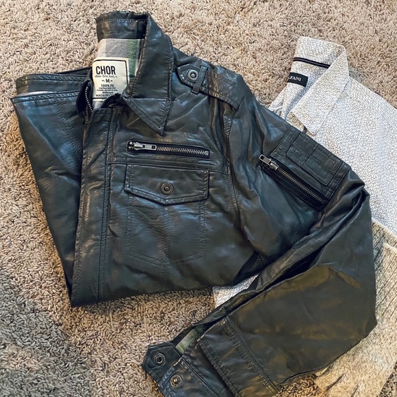 LAST CHANCE! Men’s Bundle - Picture 2 of 4